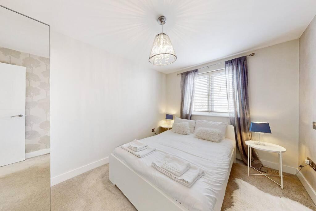 Stylish 2Bed2Bath Flat 4Min From Tube Station Villa London Eksteriør billede